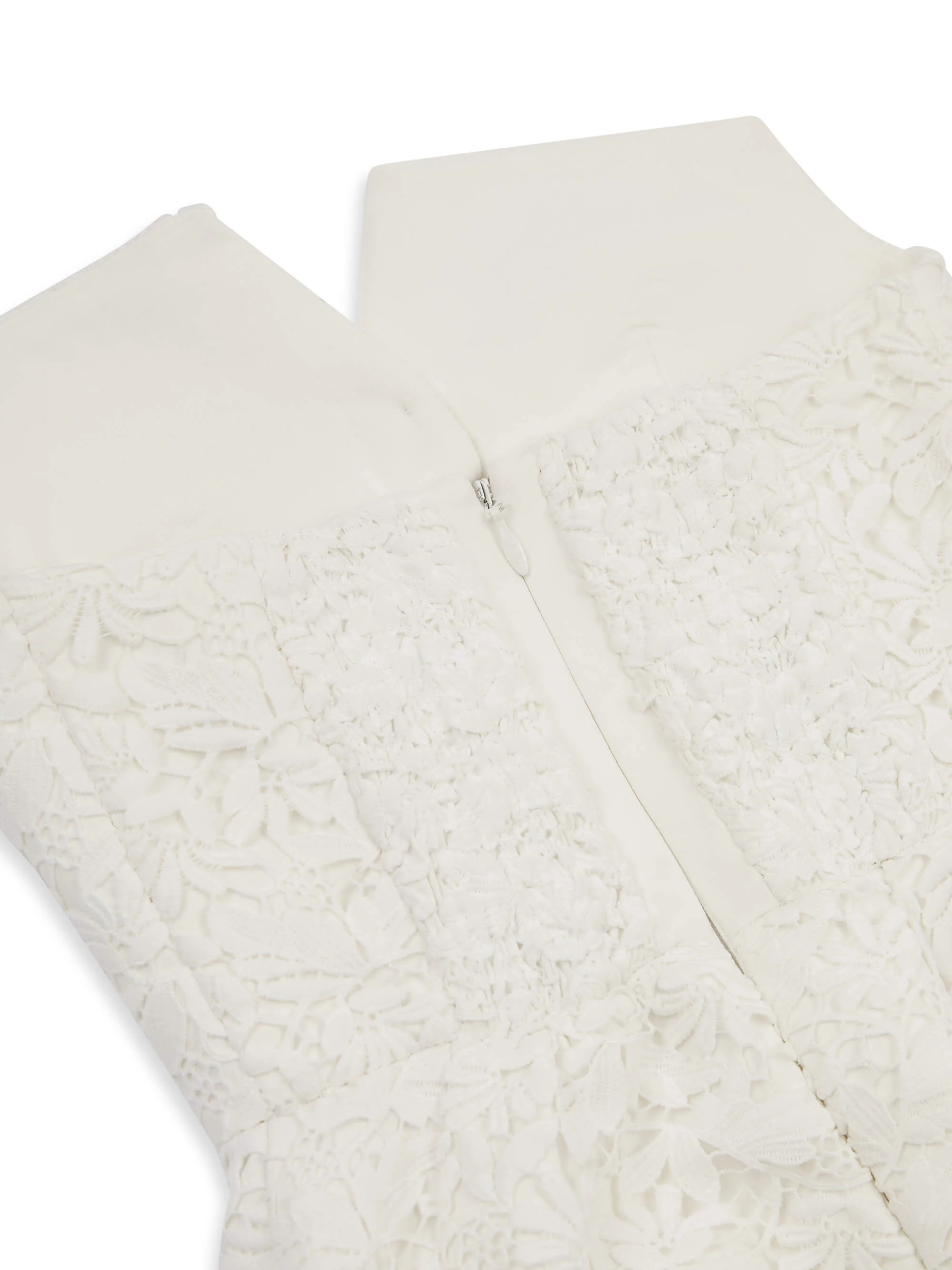 'MARILYN' EXAGGERATED SQUARE BANDEAU BUTTON DETAIL MIDI DRESS WHITE - Image 11