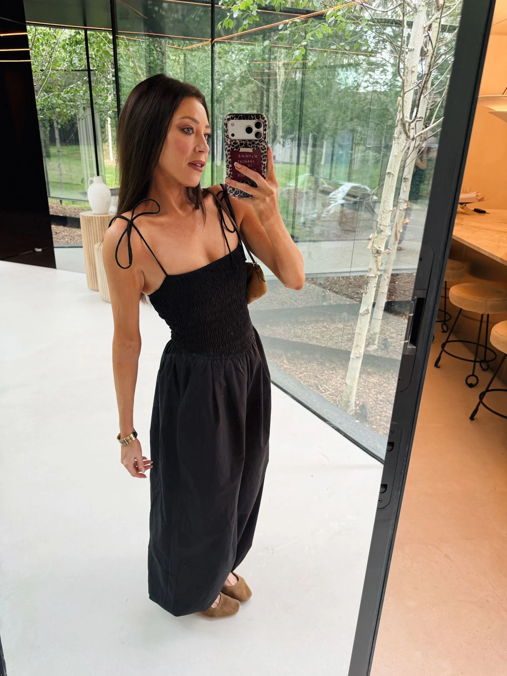 'OFF CAMPUS' SHIRRED BODICE BALLOON LEG JUMPSUIT BLACK - Image 4